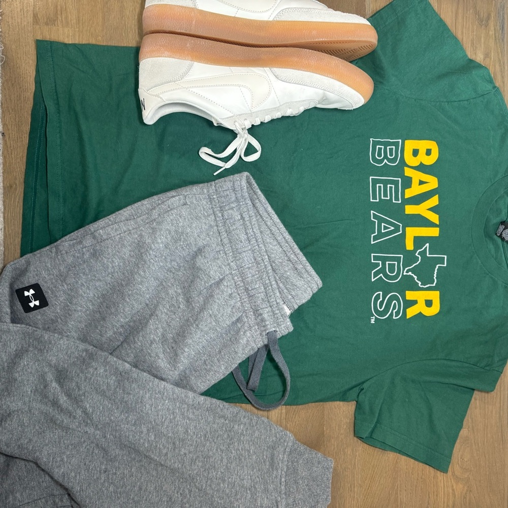 Green Baylor Bears tee